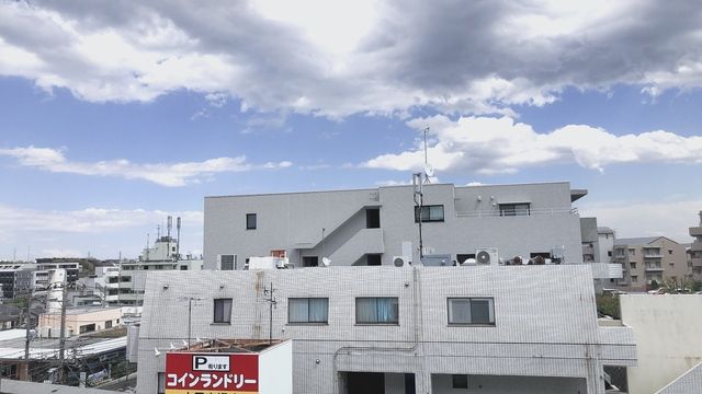 y]z@
