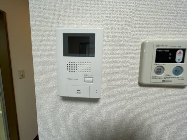 y̑ݔz@