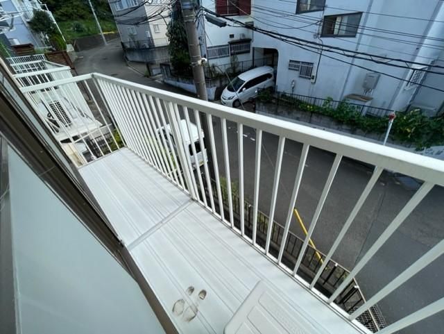 yoRj[z@
