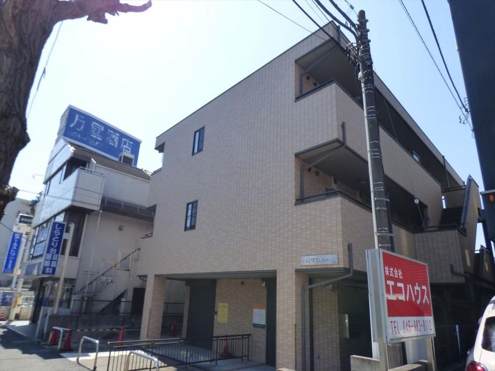 yOρz@