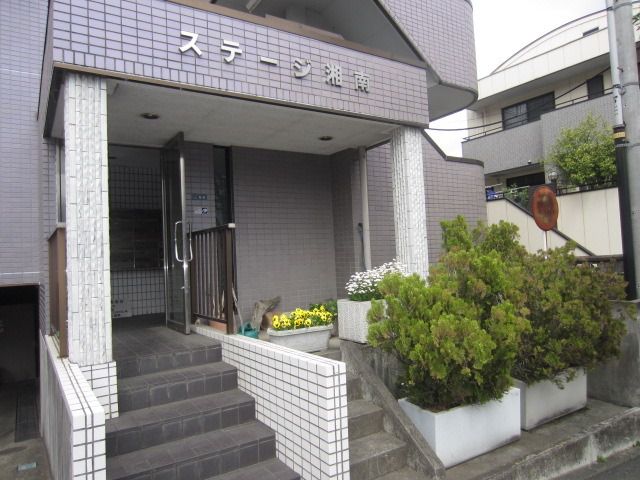 �y�G���g�����X�z�@