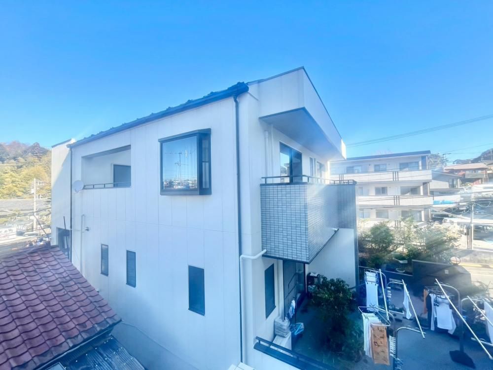 �y���]�z�@