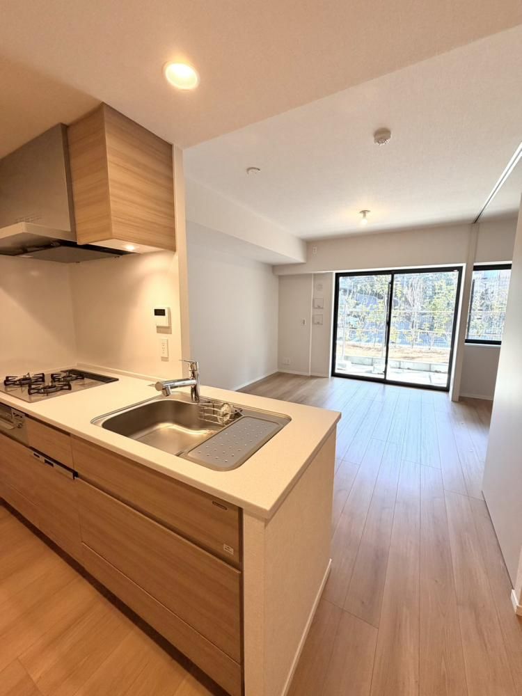 �y�����E���r���O�z�@