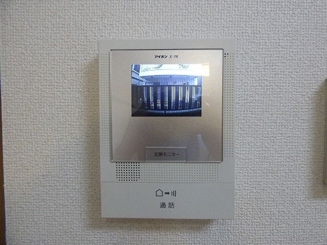 y̑ݔz@