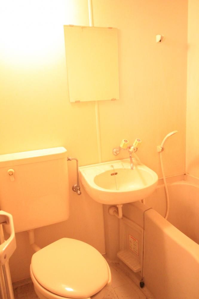 �y�g�C���z�@