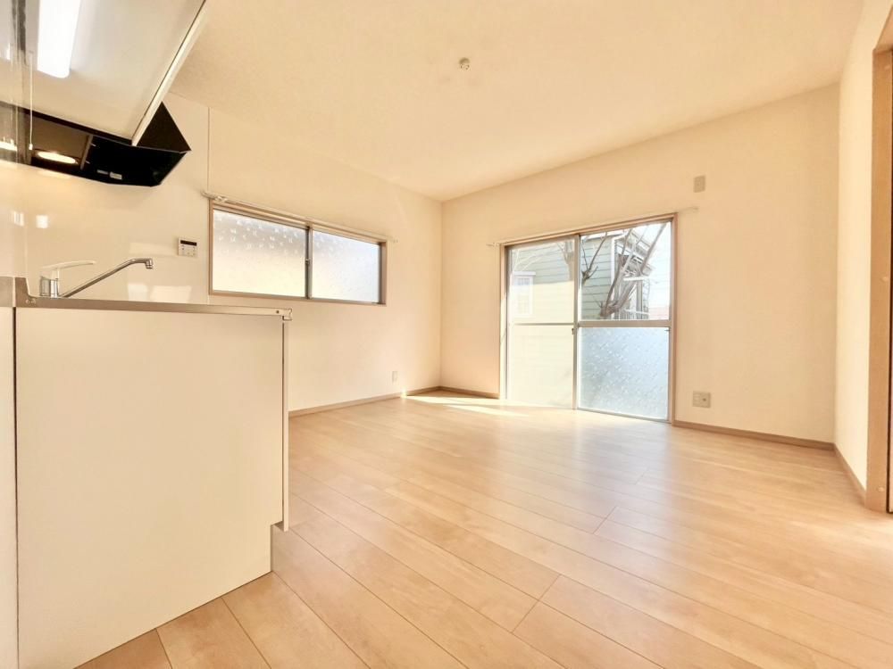 �y�����E���r���O�z�@