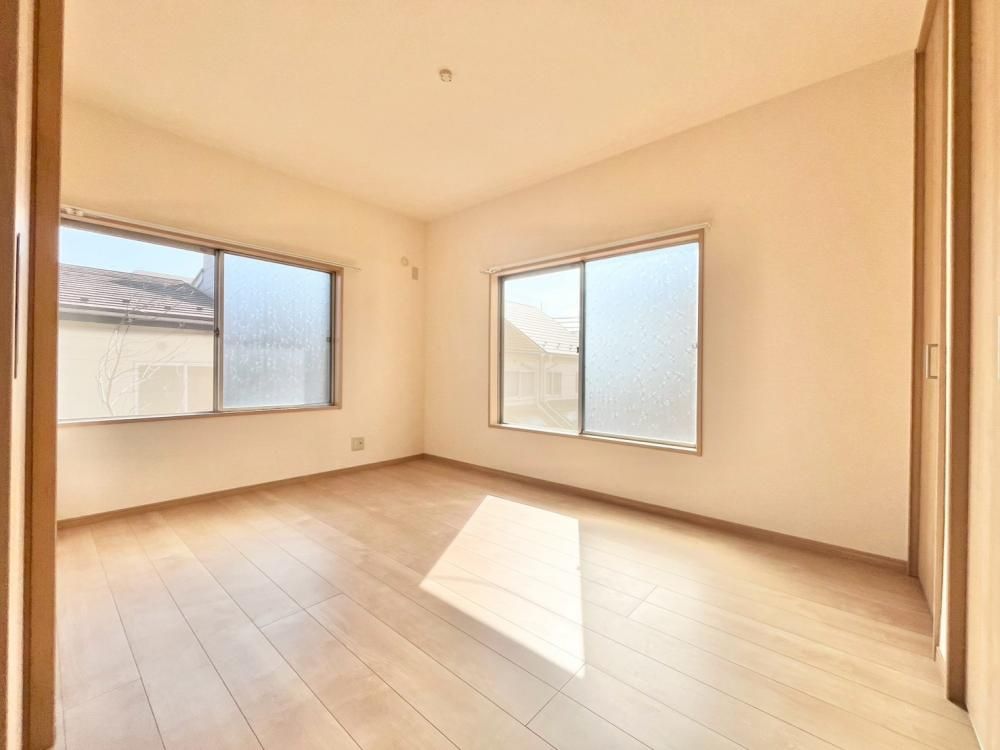 �y���̑������E�X�y�[�X�z�@