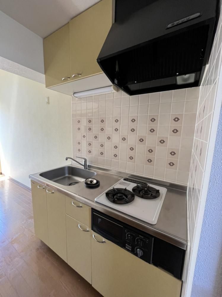 �y�L�b�`���z�@