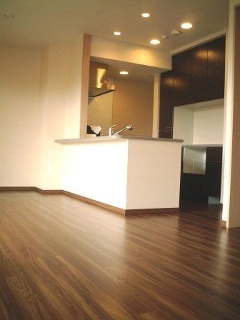 �y�Q���z�@